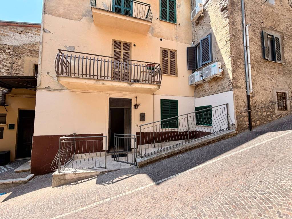 Quadrilocale via Pietra Liscia 22, Centro, Ceccano